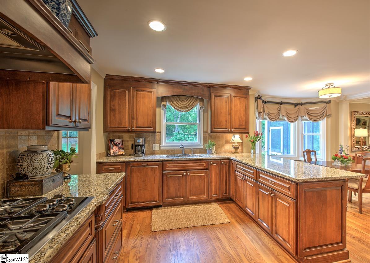 300 Summerplace Way Greer, SC 29650 - Photo 9 of 33 Gallery Image 9