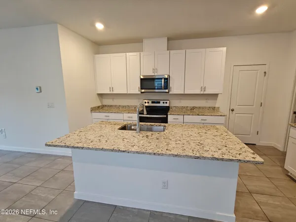 $2,275 | 3521 Bella Sera Lane, Green Cove Springs, FL 32043