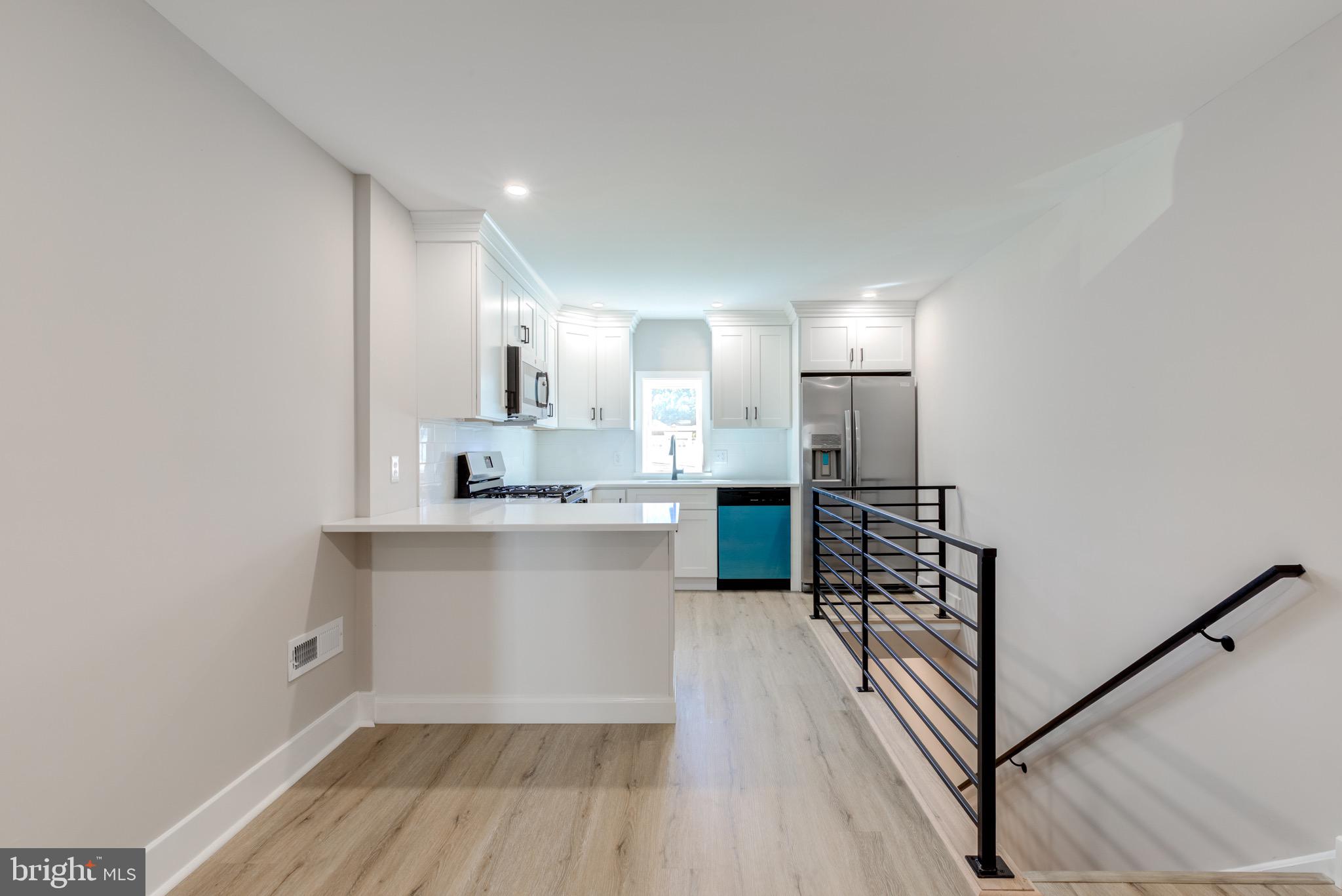 369 East Hector Street Conshohocken, PA 19428 - Photo 11 of 44