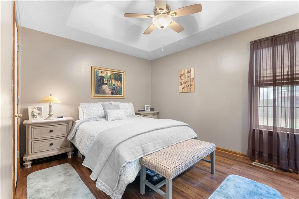 1440 Southwest Mission Road Lee's Summit, MO 64081 - Photo 17 of 32