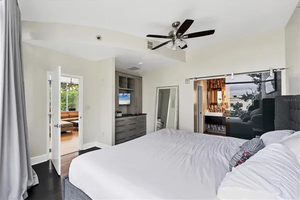 $7,000 | 525 East Jackson Street, Unit 302, Orlando, FL 32801