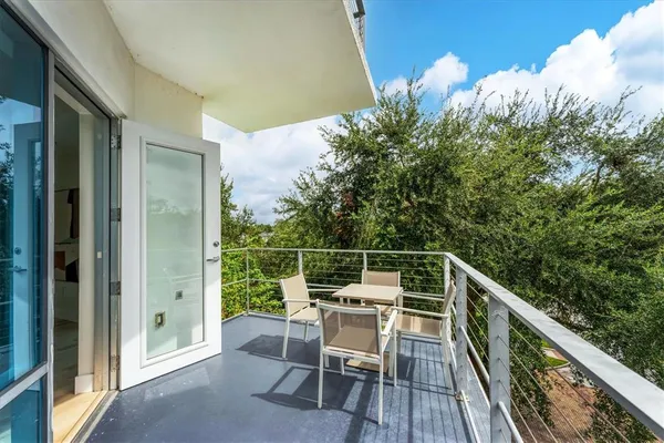 $7,000 | 525 East Jackson Street, Unit 302, Orlando, FL 32801