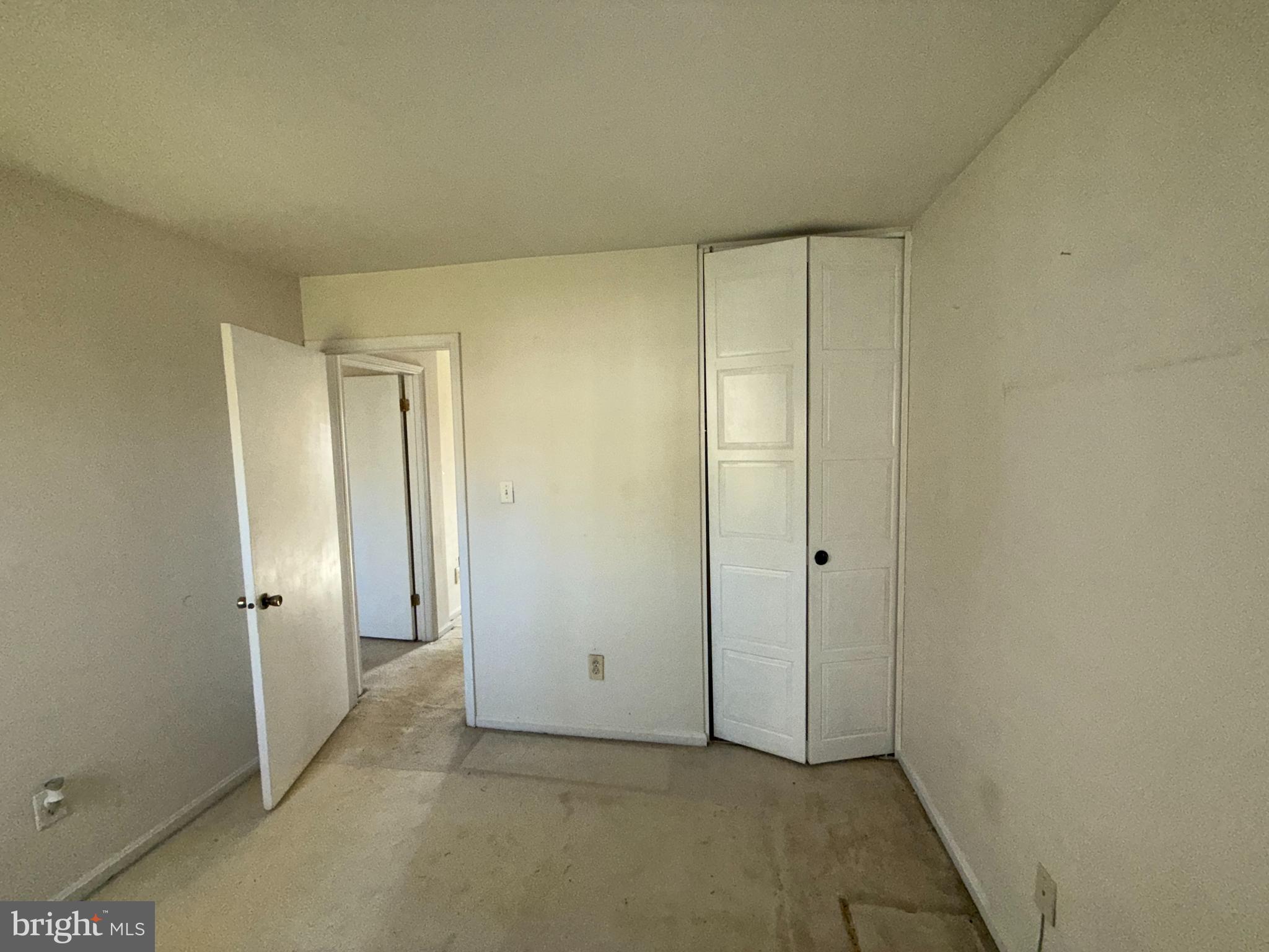 1050 Ramsgate Court Sterling, VA 20164 - Photo 20 of 20 a view of an empty room