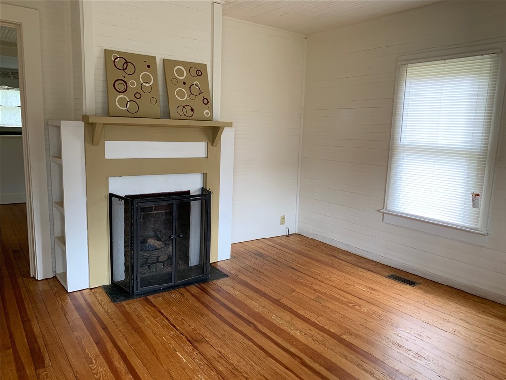 123 Rainbow Road Walhalla, SC 29691 - Photo 6 of 27 Gallery Image 6