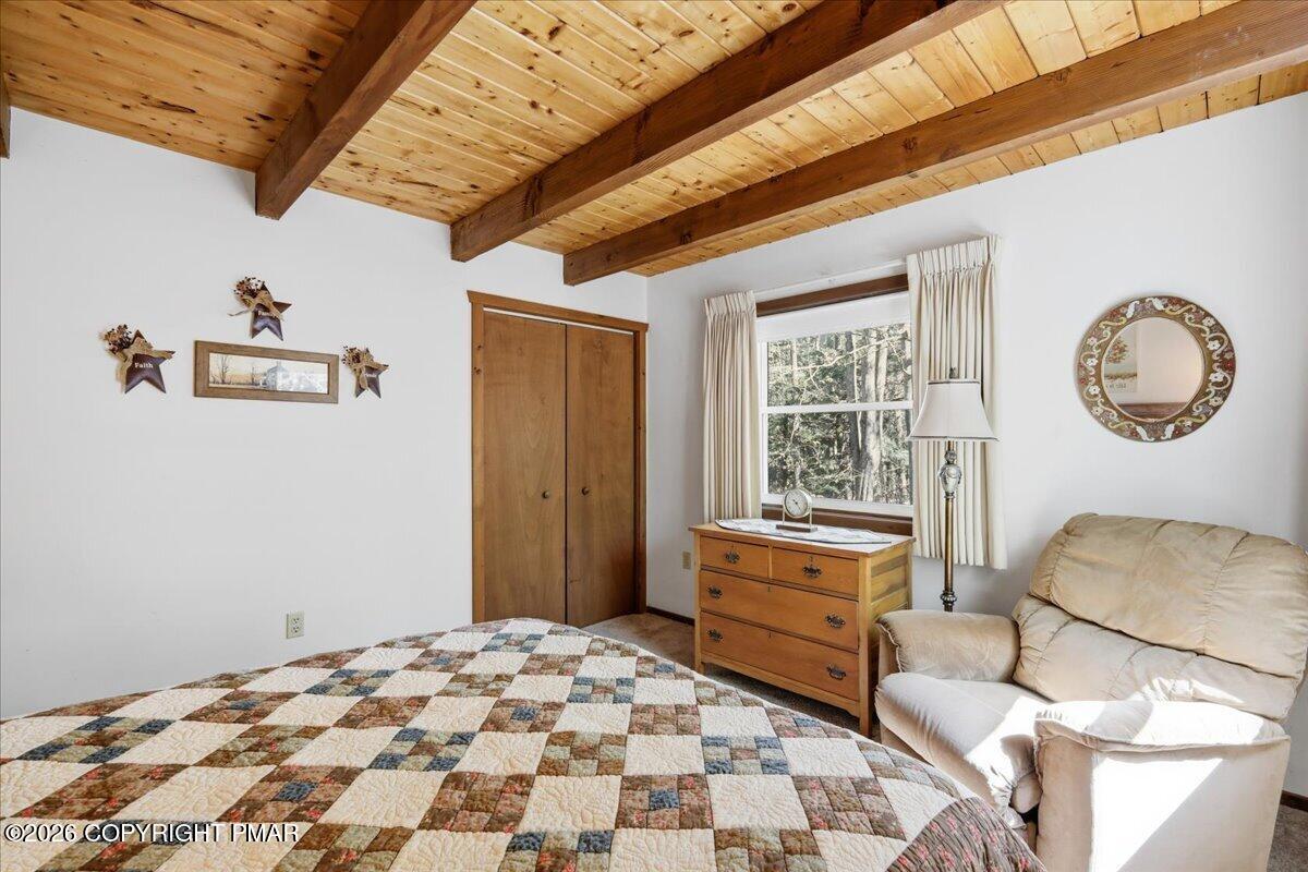 123 Lake In The Clouds Road Canadensis, PA 18325 - Photo 31 of 54 Main Fl Primary bedroom