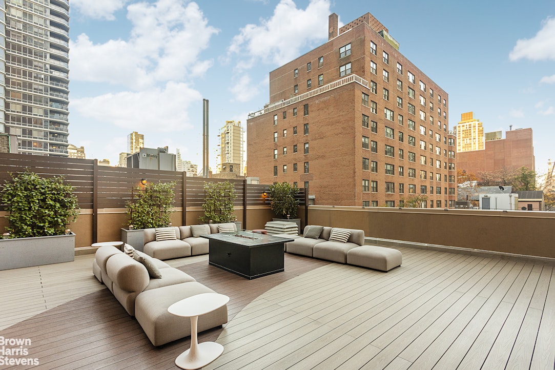 205 East 59th Street, Unit 17A Manhattan, NY 10022 - Photo 21 of 31