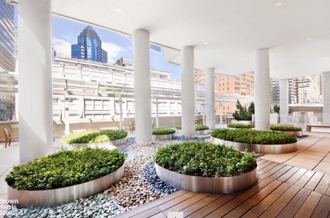 205 East 59th Street, Unit 17A Manhattan, NY 10022 - Photo 27 of 31