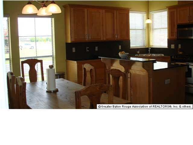 10763 Hillbrook Avenue Baton Rouge, LA 70810 - Photo 4 of 9