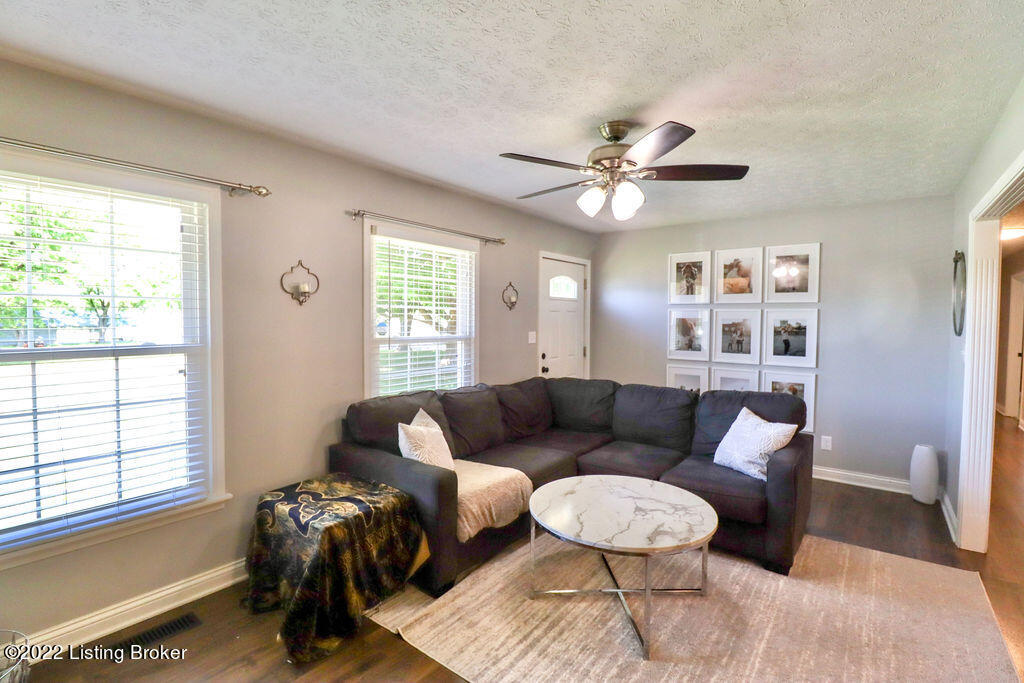 199 Wales Run Road Mount Washington, KY 40047 - Photo 11 of 42 11
