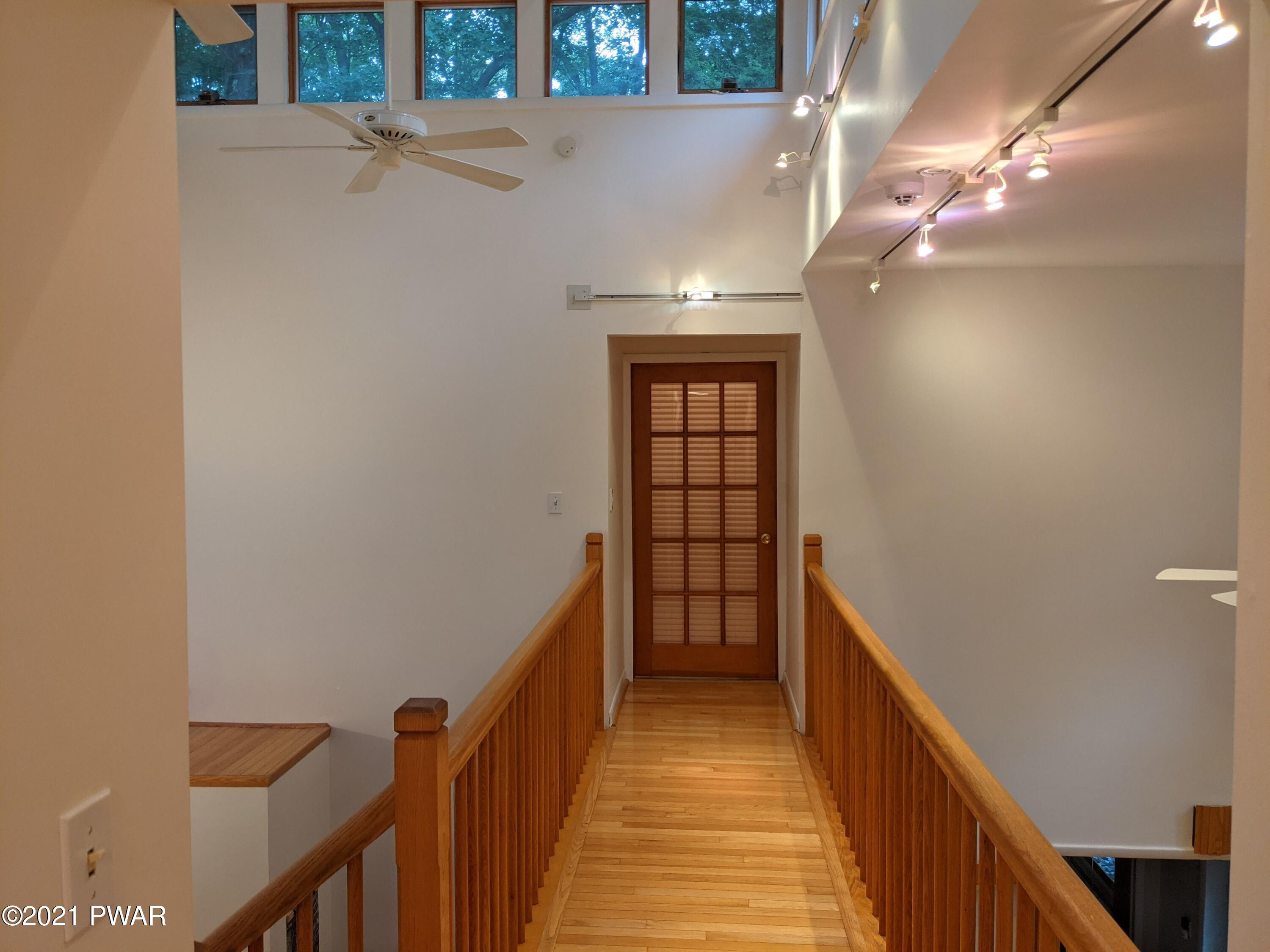 97 Reservoir Road Dallas, PA 18612 - Photo 21 of 48