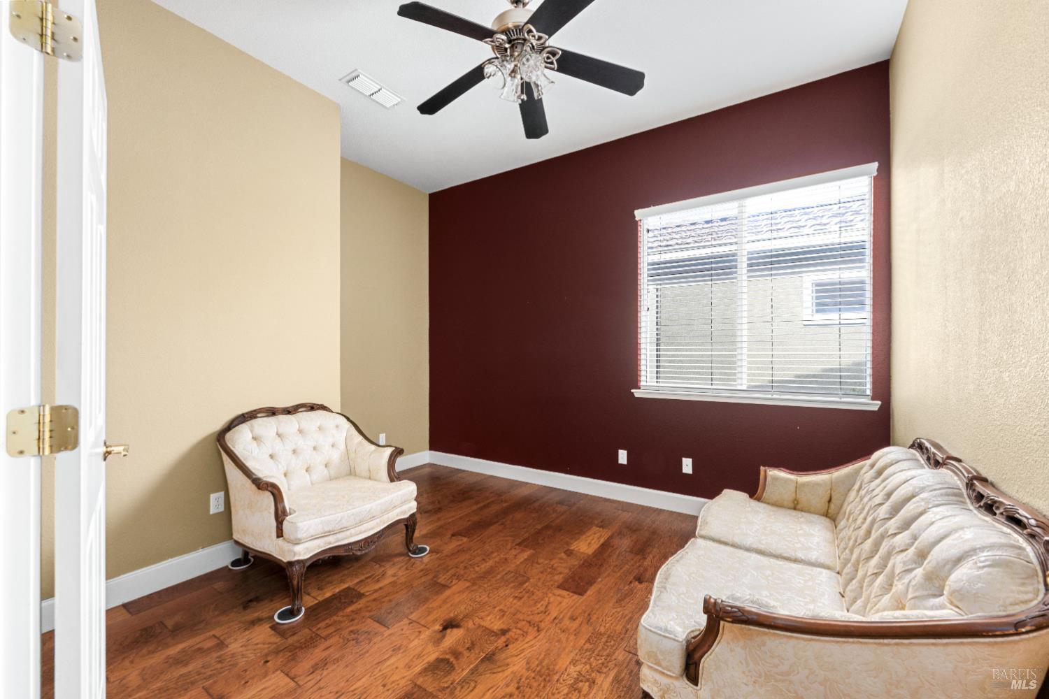 210 Southern Hills Drive Rio Vista, CA 94571 - Photo 9 of 52 a living room with furniture and a window