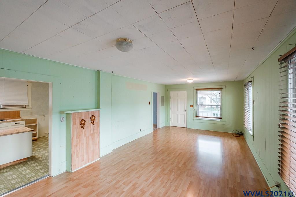 1310 Southwest 14th Avenue Albany, OR 97321 - Photo 10 of 37