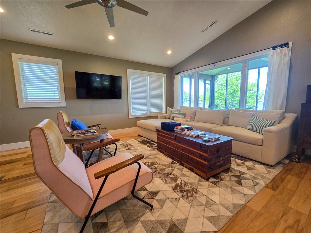 132 Kahola Road Council Grove, KS 66846 - Photo 4 of 26