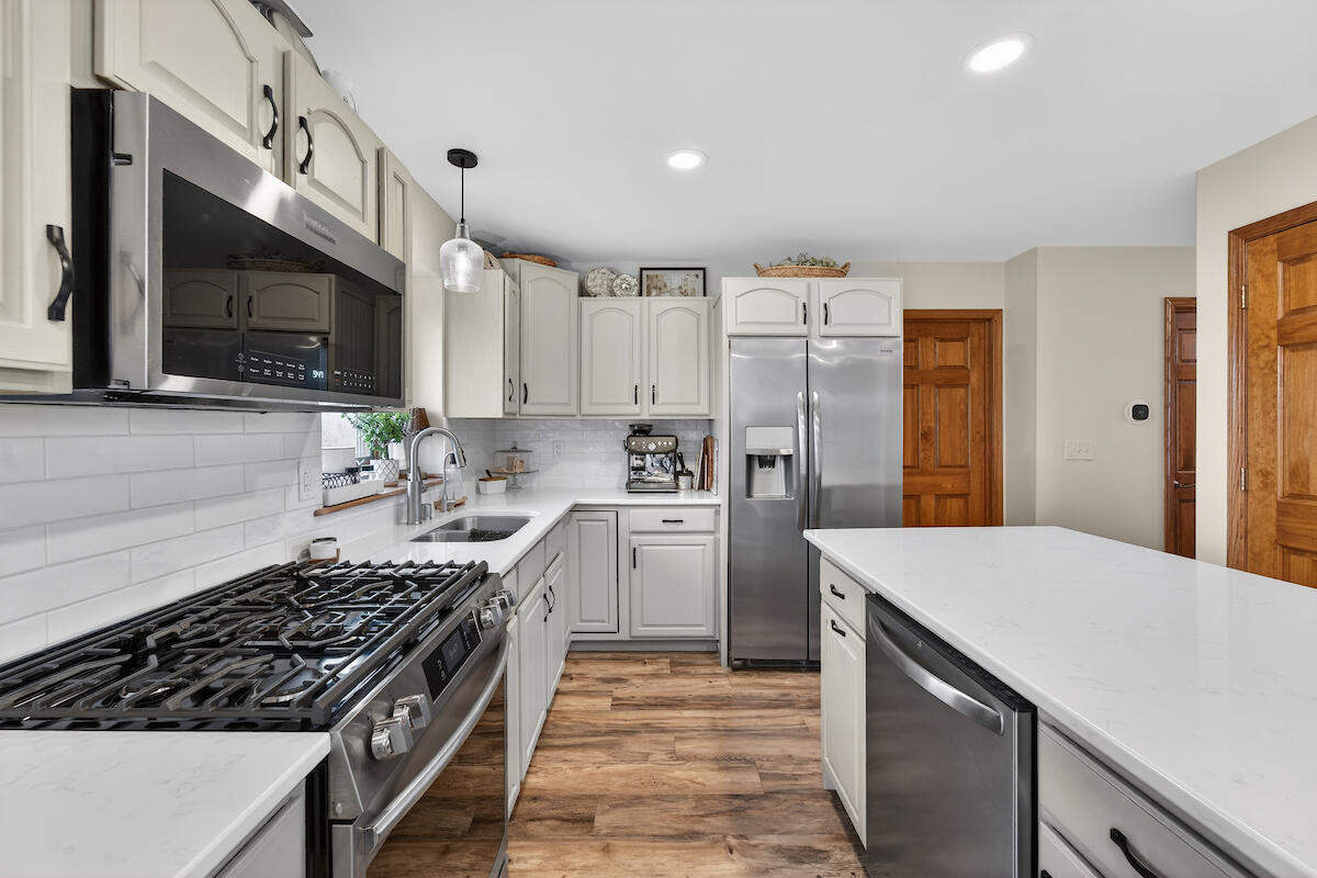 8900 Citadel Terrace Sturtevant, WI 53177 - Photo 7 of 24 Newer appliances