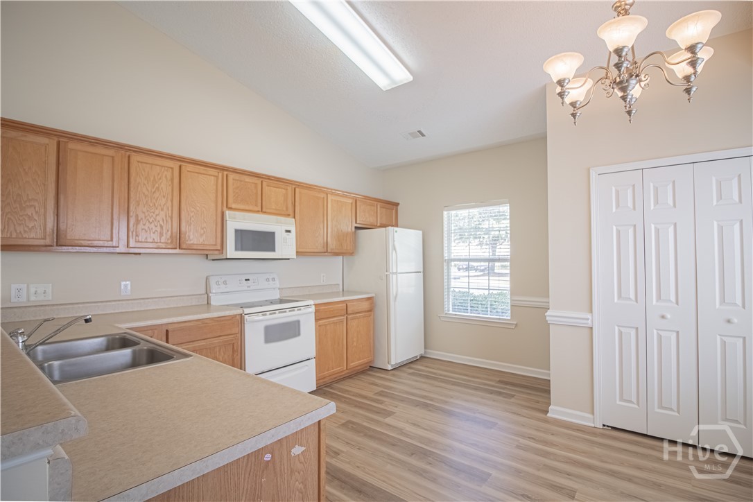 116 Slate Circle Savannah, GA 31419 - Photo 7 of 33 SS Appliances are pending delivery