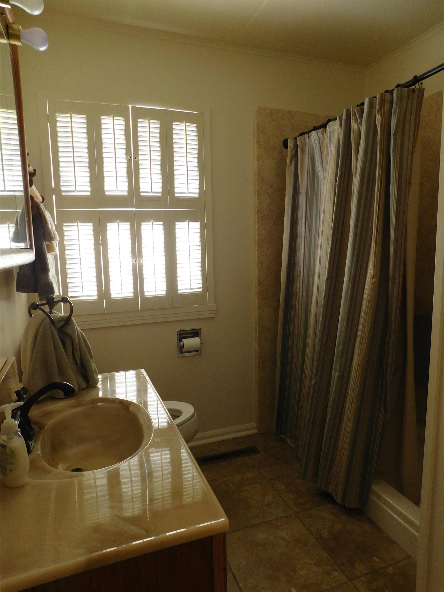 307 Sheridan Road Evansville, IN 47710 - Photo 12 of 18 Gallery Image 12