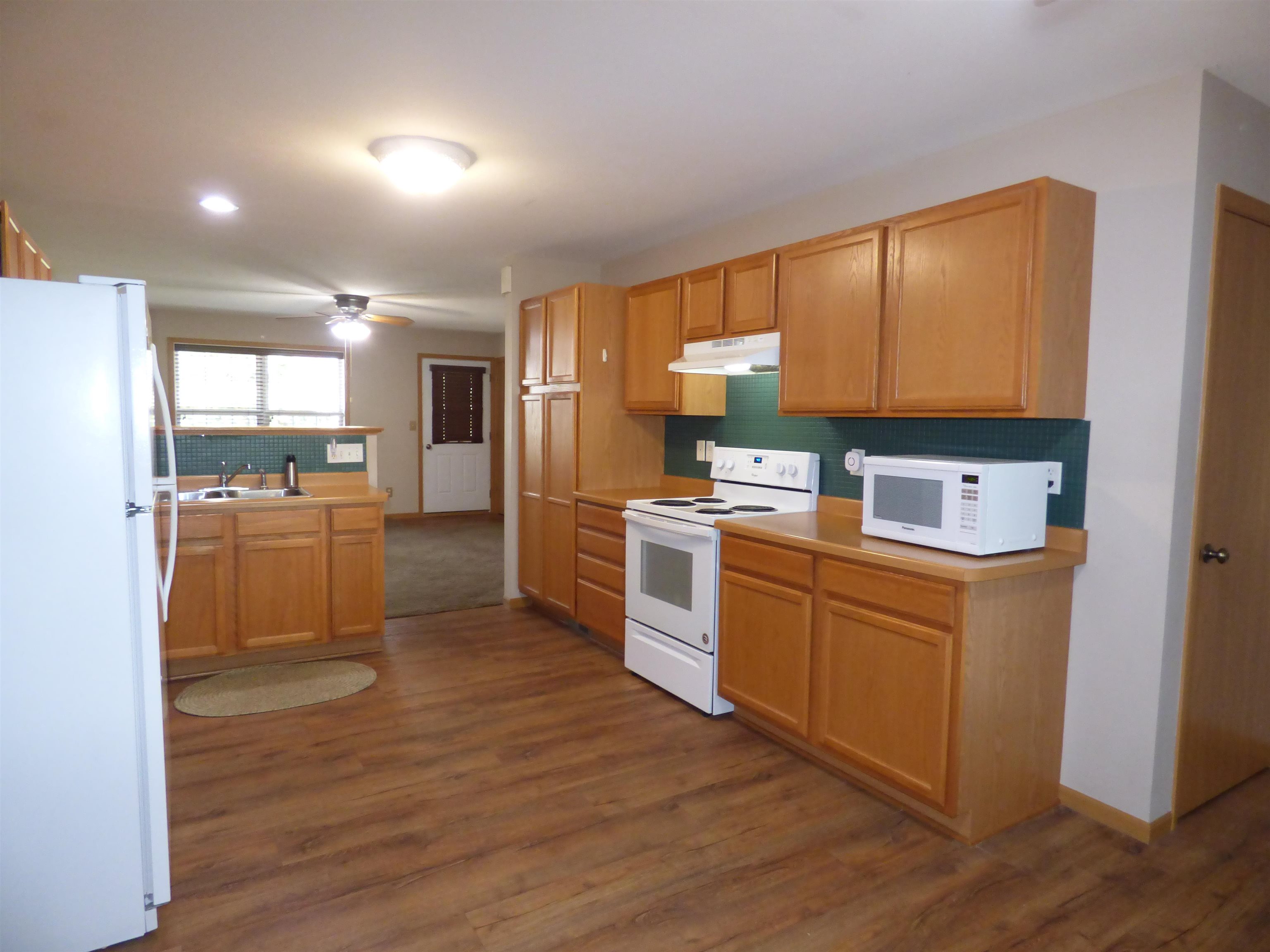 729 Meadow Ridge Lane Lena, IL 61048 - Photo 5 of 50