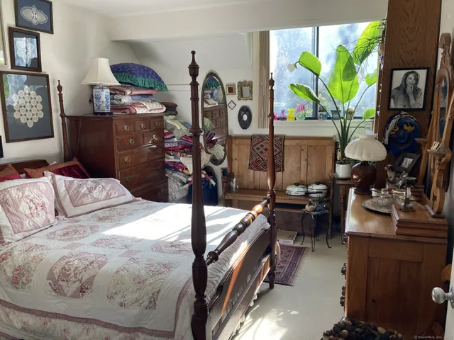 a living room filled with furniture