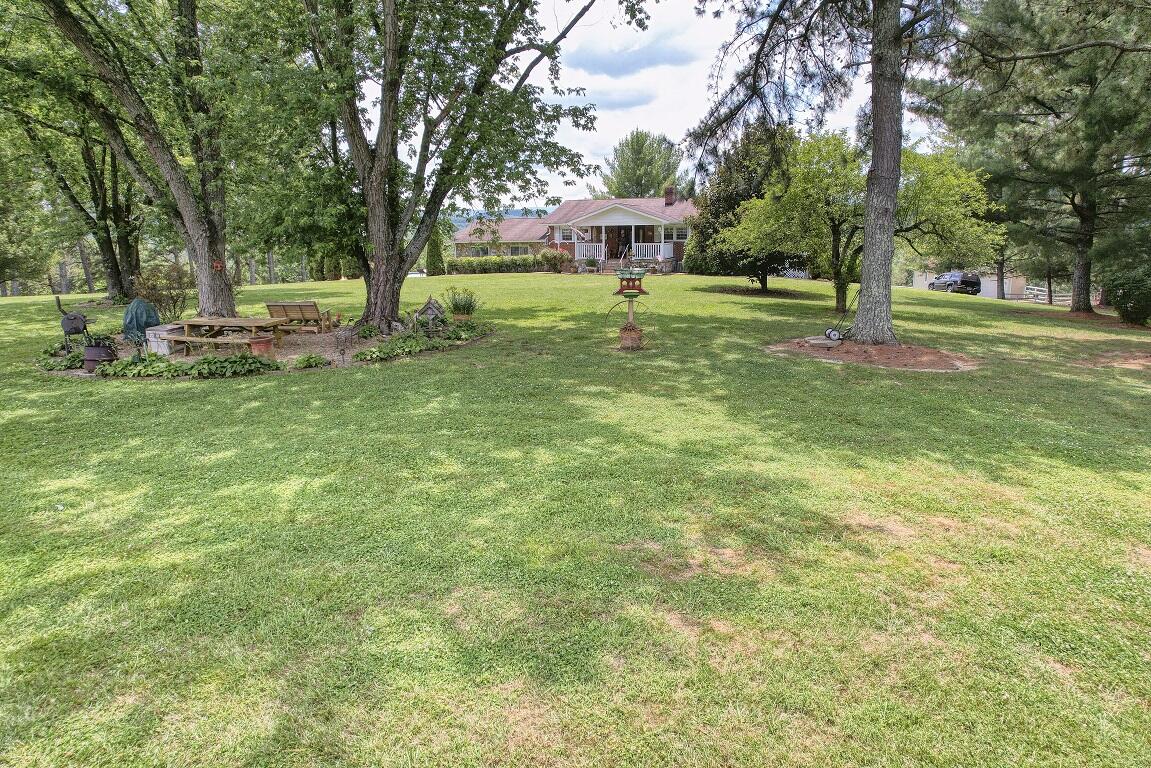 146 Gibson Road Johnson City, TN 37601 - Photo 13 of 44 Gibson_49