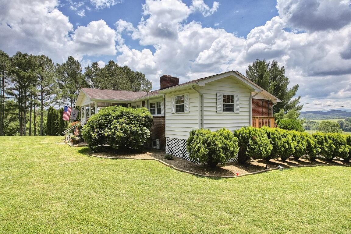 146 Gibson Road Johnson City, TN 37601 - Photo 15 of 44 Gibson_54