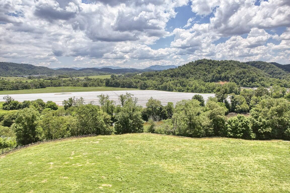 146 Gibson Road Johnson City, TN 37601 - Photo 17 of 44 Gibson_58