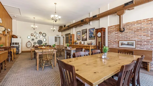 $1,250,000 | 334 Spring Street, Galena, IL 61036