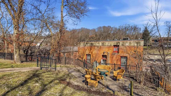 $1,250,000 | 334 Spring Street, Galena, IL 61036