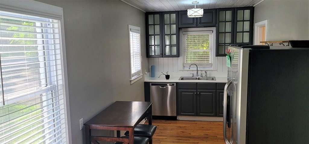 808 Kesterson Road Knoxville, TN 37918 - Photo 2 of 26 Gallery Image 2