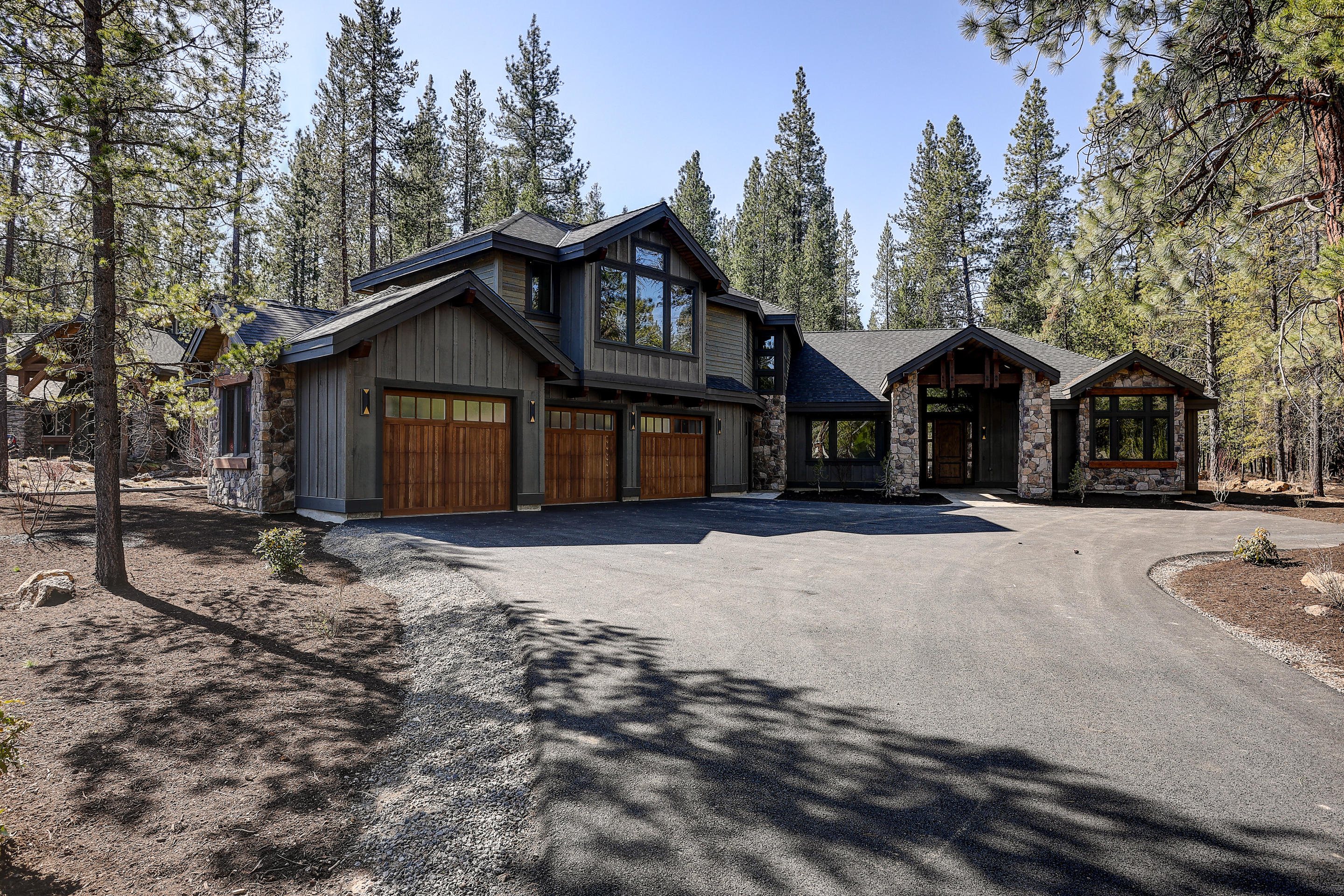 56239 Sable Rock Loop, Unit 289 Bend, OR 97707 - Photo 2 of 34 56239 Sable Rock Loop RE SHOOT-2