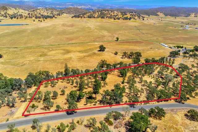 a view of an ocean view