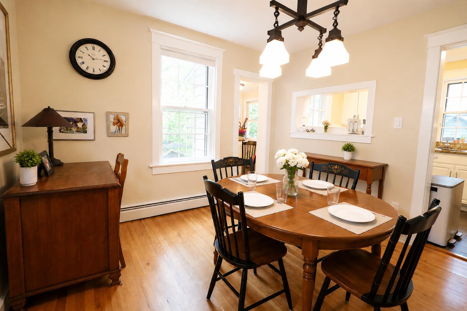 15 East Walnut Street Alexandria, VA 22301 - Photo 15 of 77 Beautiful hardwoods and natural light