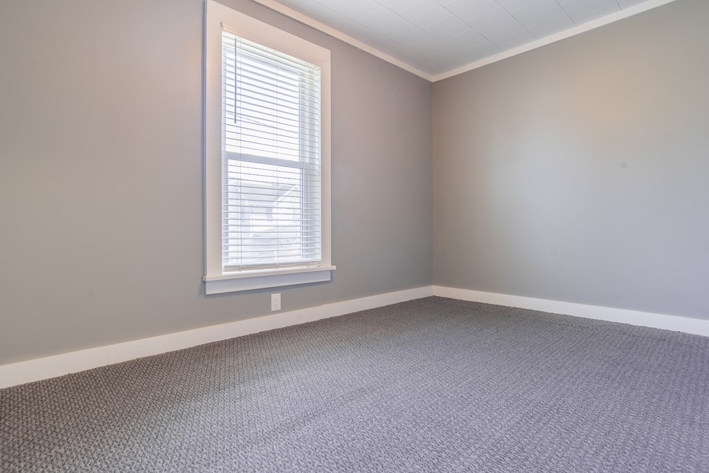 432 Colerain Street Sligo, PA 16255 - Photo 30 of 44 an empty room with a window