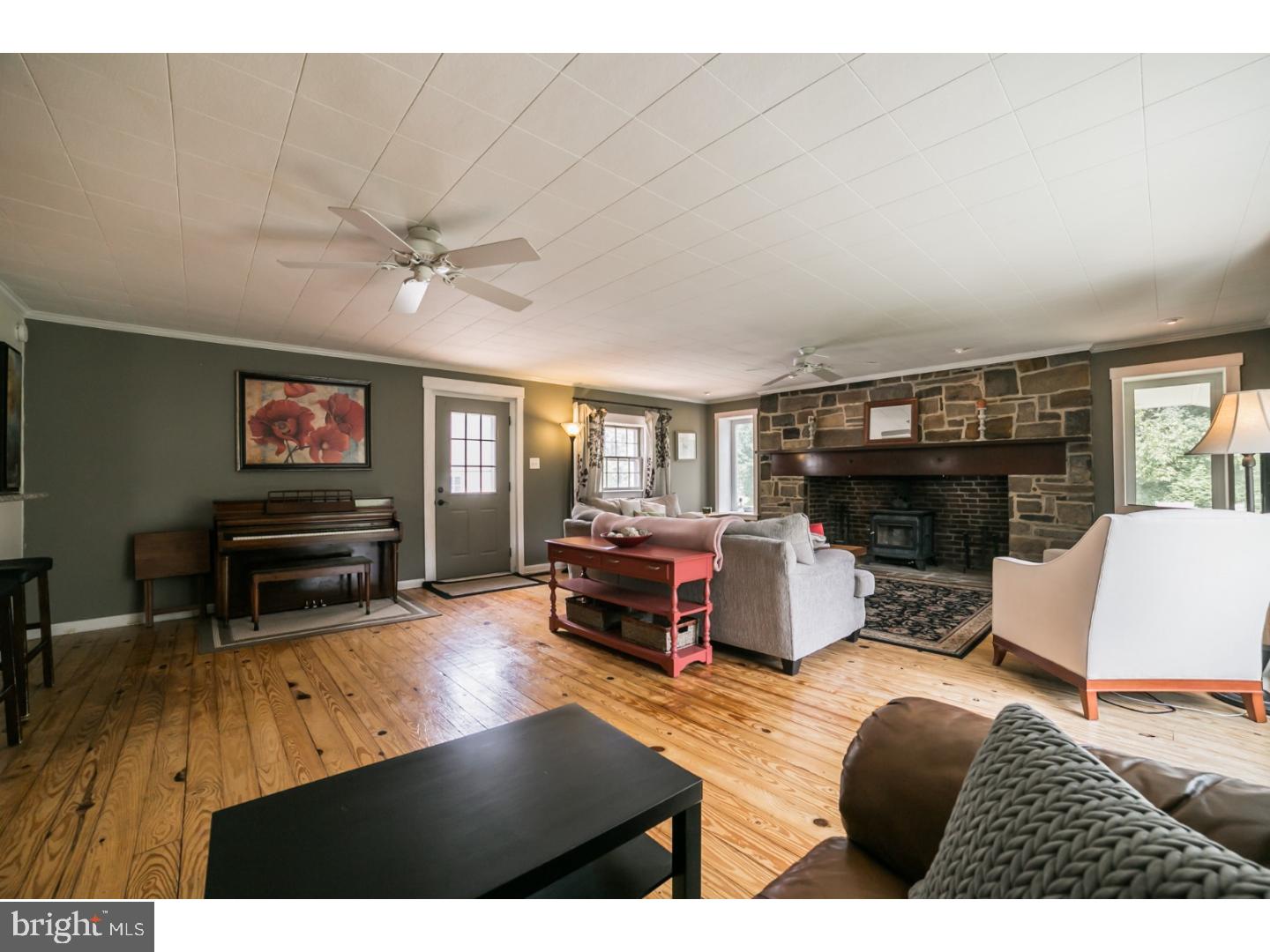 3123 Providence Road Eagleville, PA 19403 - Photo 10 of 25 Great Room