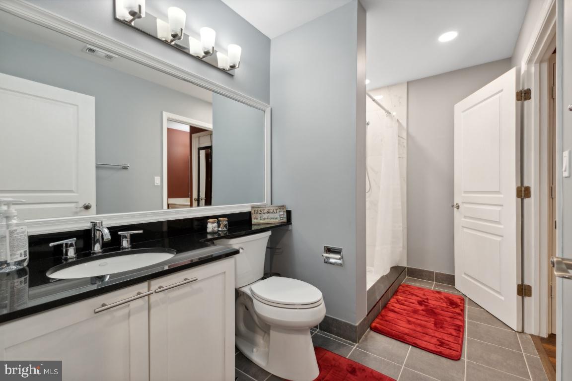 5573 Seminary Road, Unit 208 Falls Church, VA 22041 - Photo 13 of 33 Updated Bathroom