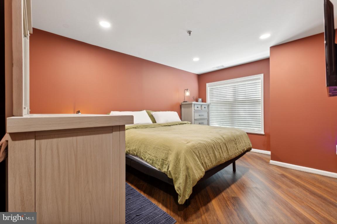 5573 Seminary Road, Unit 208 Falls Church, VA 22041 - Photo 19 of 33 Gallery Image 19