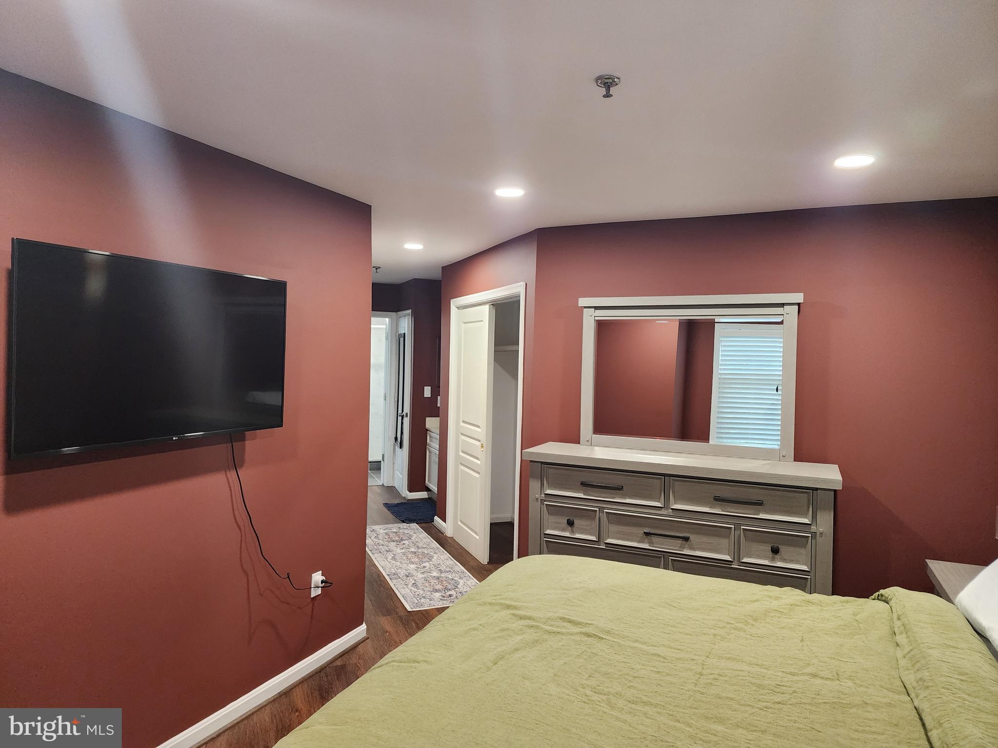 5573 Seminary Road, Unit 208 Falls Church, VA 22041 - Photo 21 of 33 Gallery Image 21