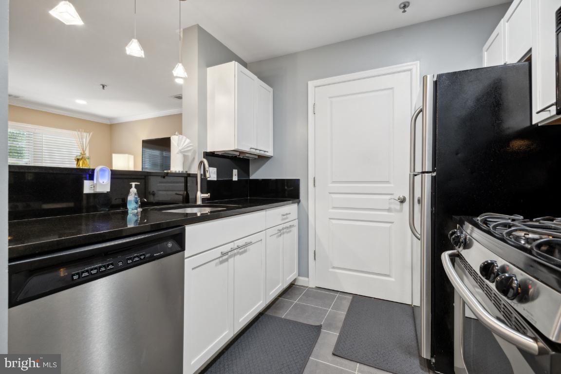 5573 Seminary Road, Unit 208 Falls Church, VA 22041 - Photo 9 of 33 Gallery Image 9