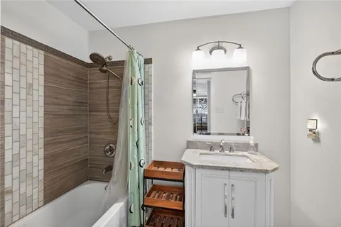 $585,000 | 621 Franklin Avenue, New Orleans, LA 70117