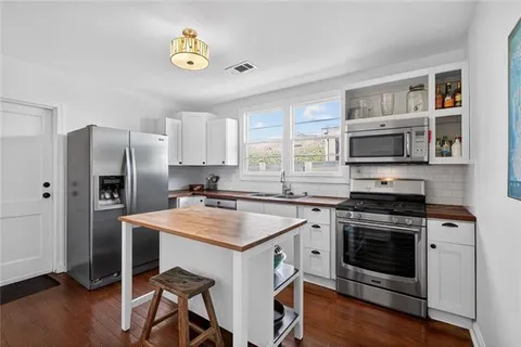 $585,000 | 621 Franklin Avenue, New Orleans, LA 70117