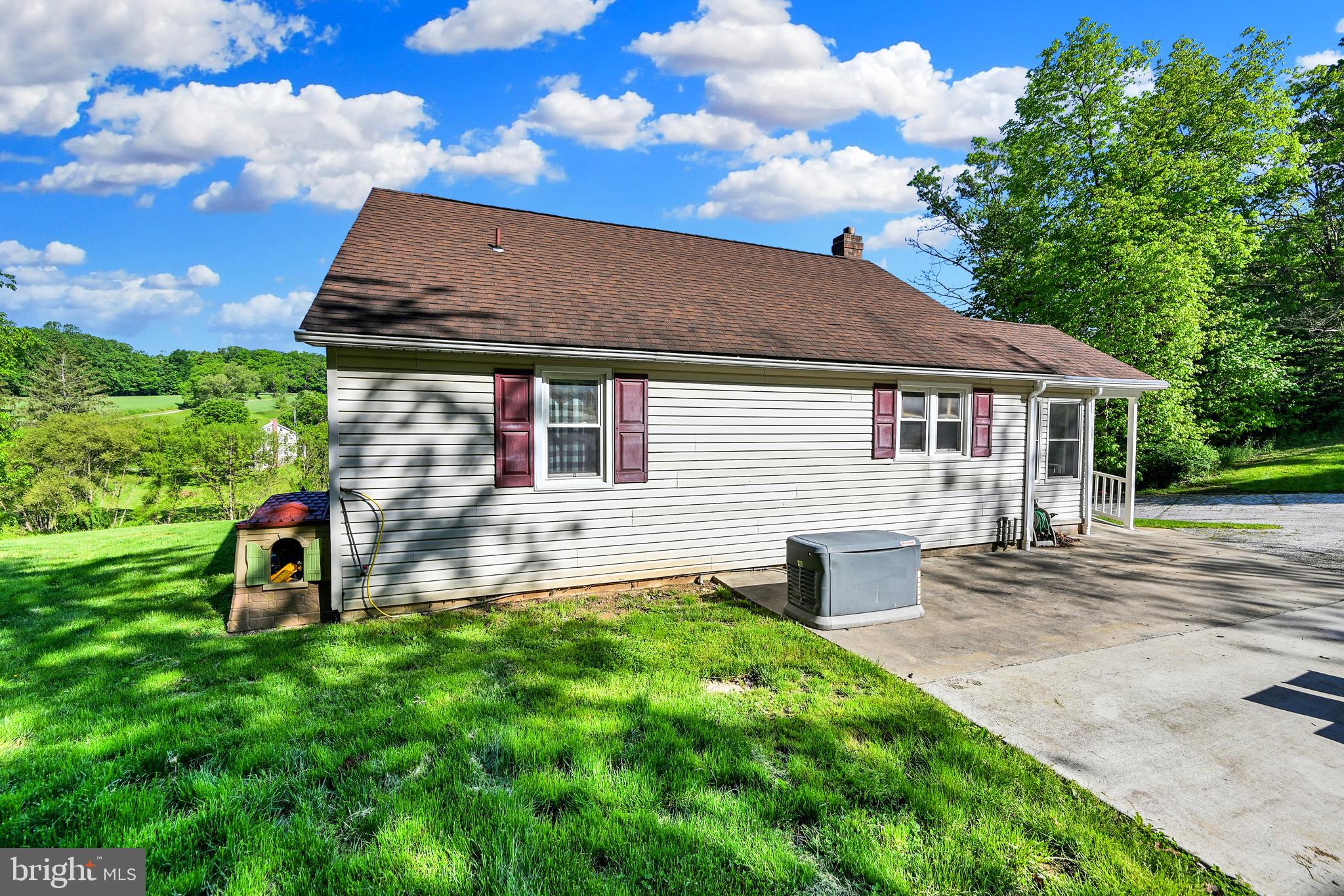 4239 Geeting Road Westminster, MD 21158 - Photo 27 of 35 Whole house generator pictured