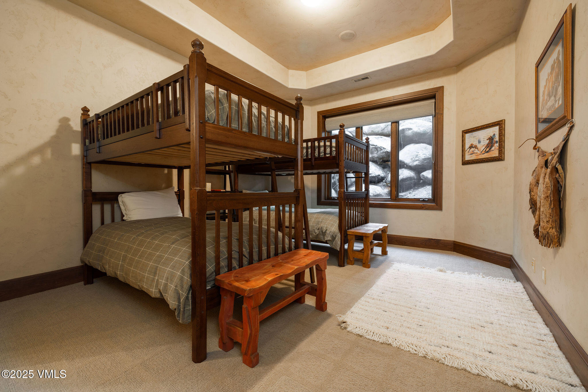 15 Eagle River Road Edwards, CO 81632 - Photo 26 of 36 15_eagle_river_road_interior_bed04