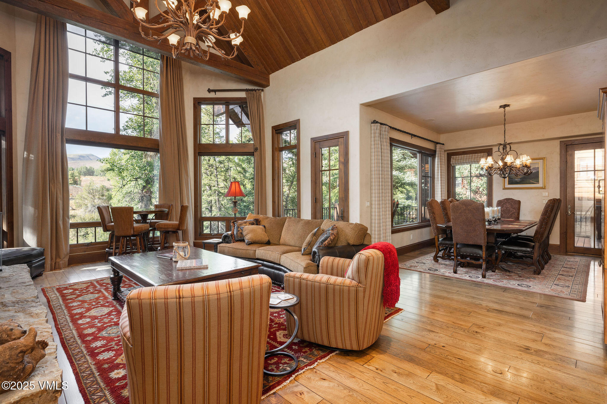 15 Eagle River Road Edwards, CO 81632 - Photo 5 of 36 15_eagle_river_road_interior_living_b