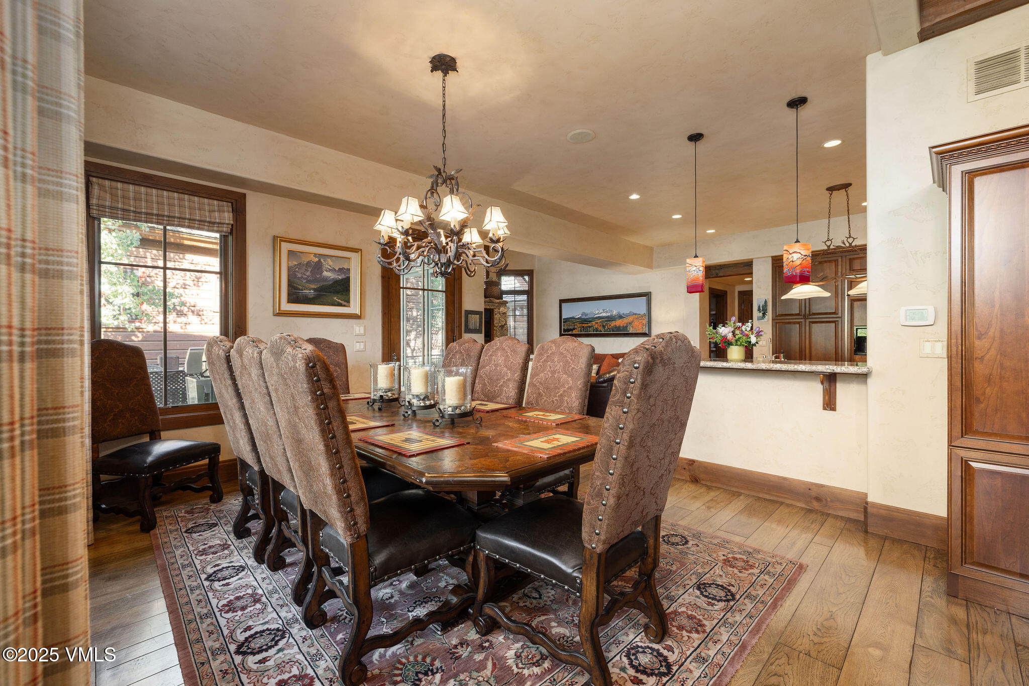 15 Eagle River Road Edwards, CO 81632 - Photo 7 of 36 15_eagle_river_road_interior_dining_a