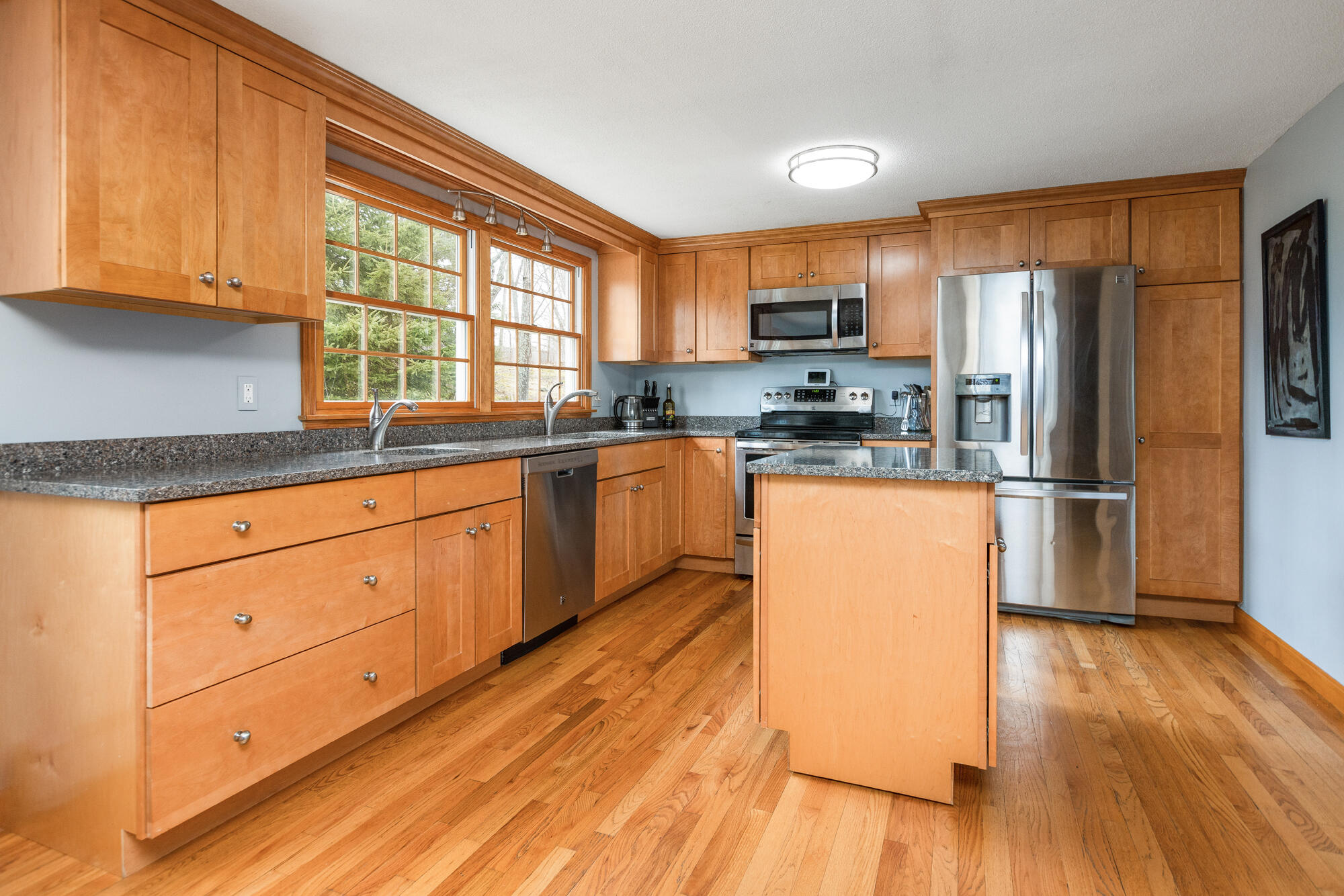 13 Algonquin Road Cape Elizabeth, ME 04107 - Photo 3 of 43 Kitchen-2