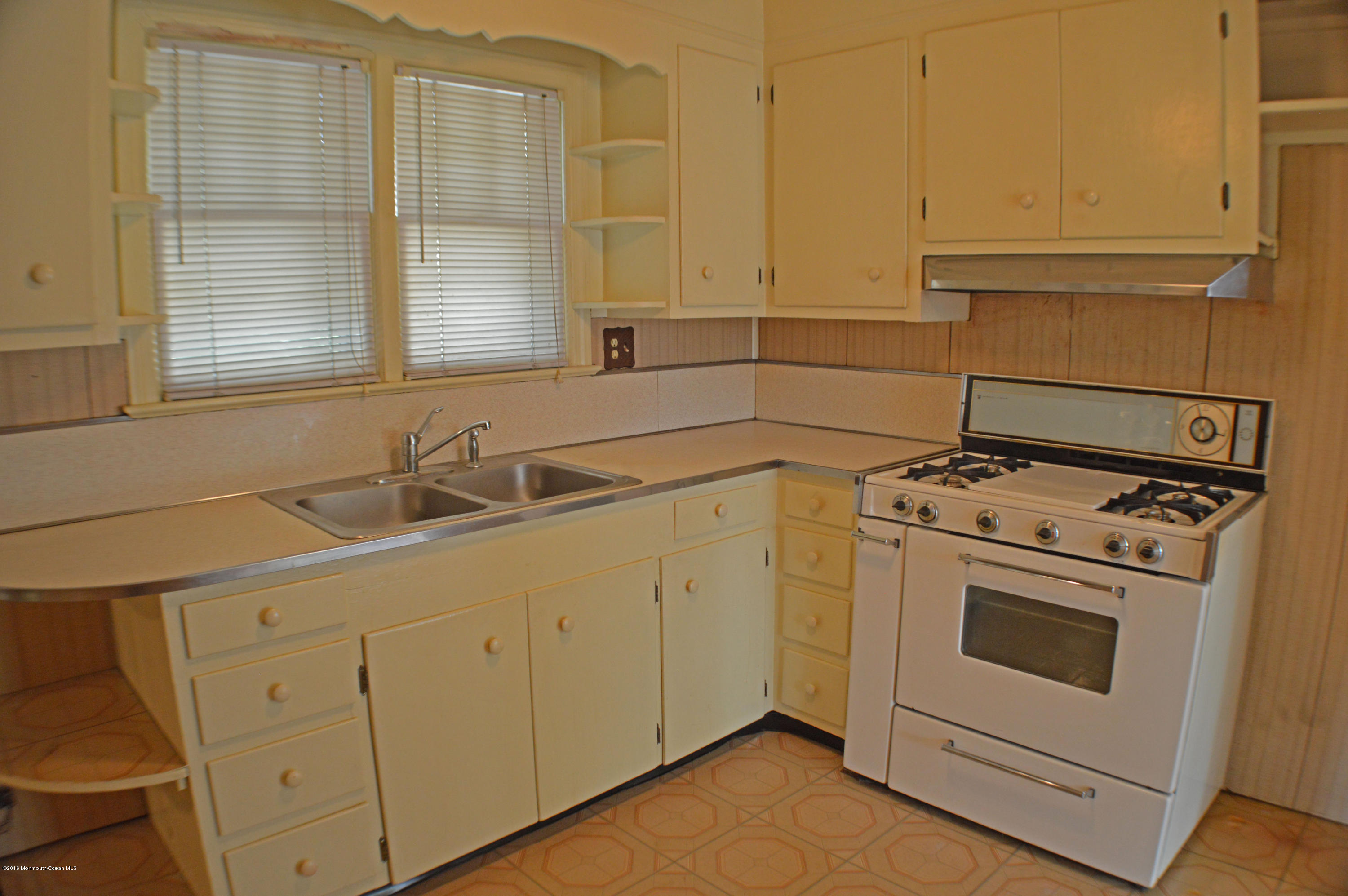 115 Robin Road Neptune Township, NJ 07753 - Photo 6 of 18 MLS KITCHEN1
