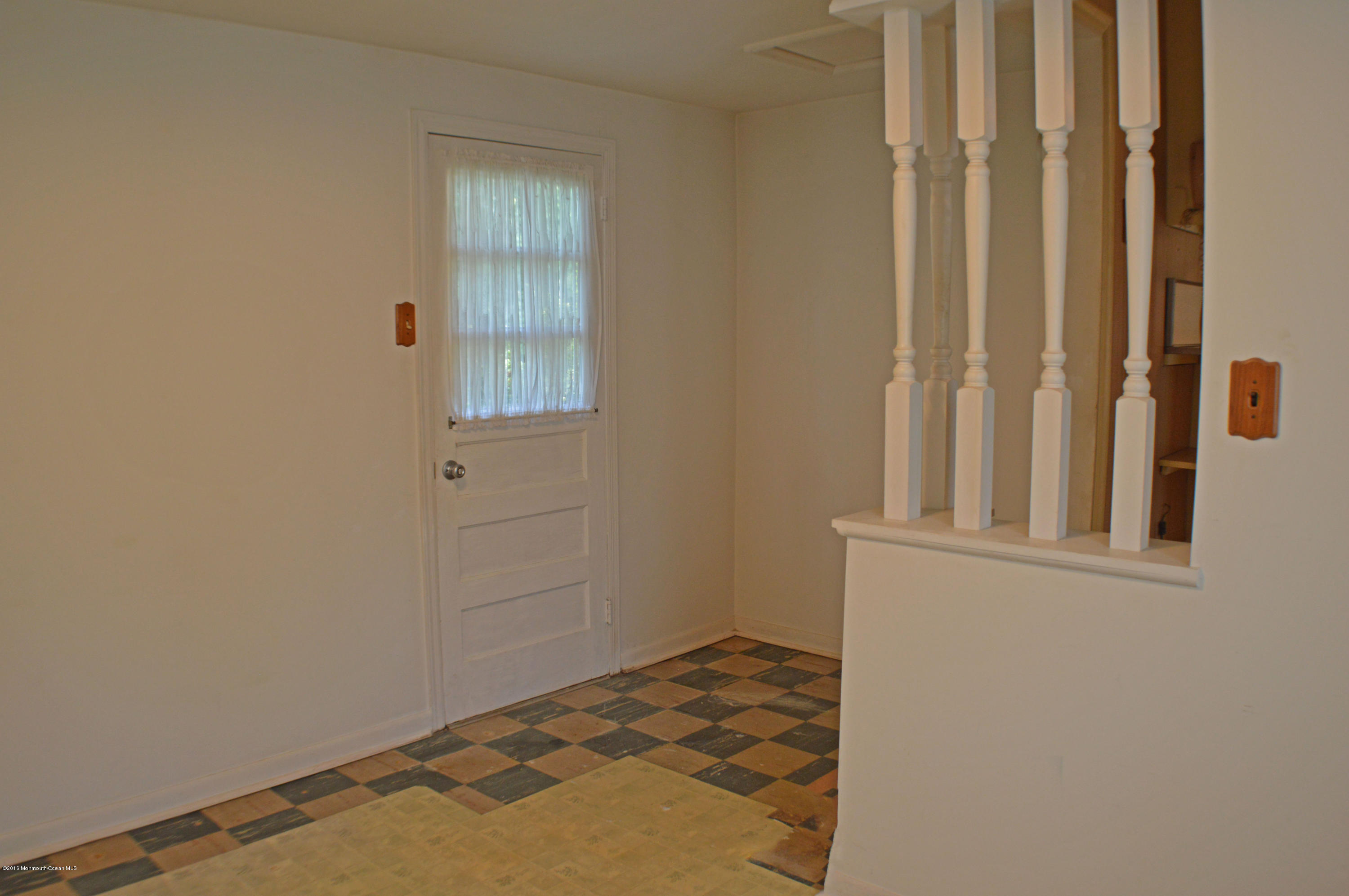 115 Robin Road Neptune Township, NJ 07753 - Photo 8 of 18 MLS MUDROOM2