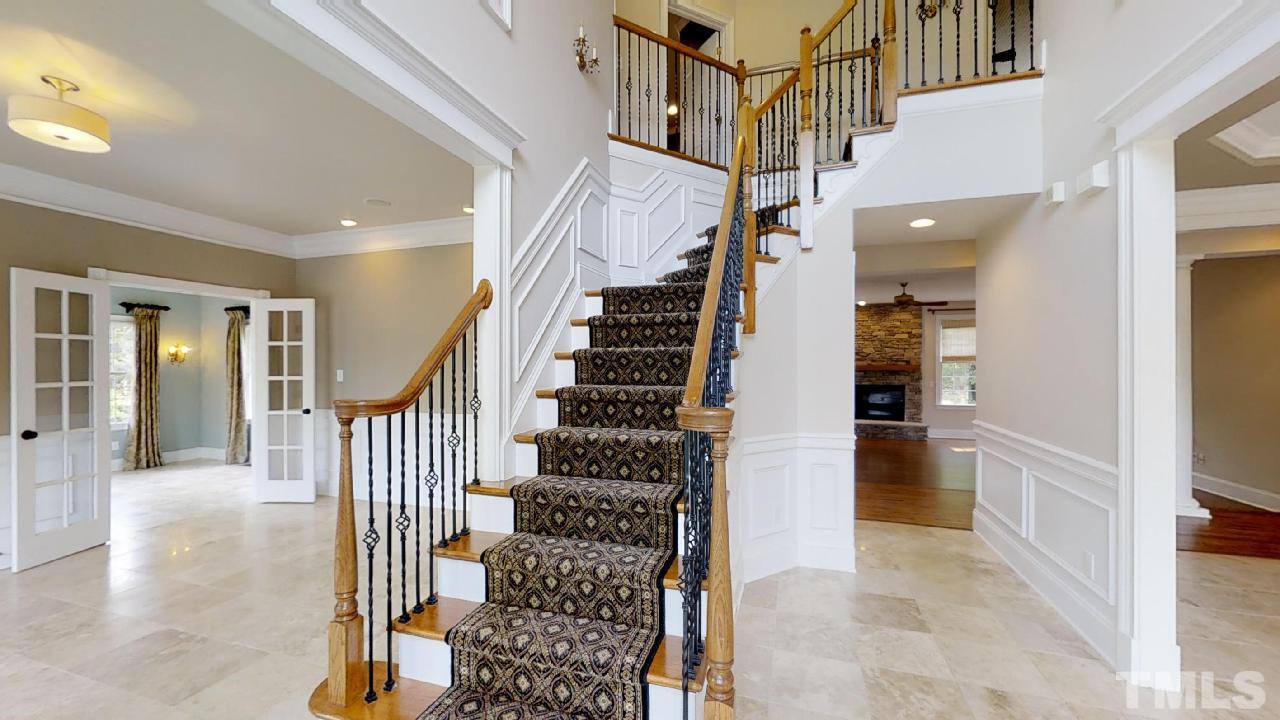 4720 Haleytree Court Raleigh, NC 27606 - Photo 5 of 30 Gallery Image 5