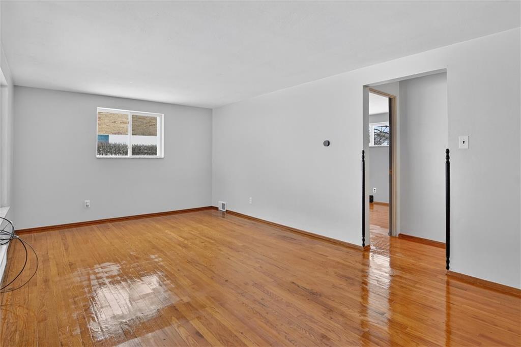 1023 Harrison Street Pittsburgh, PA 15234 - Photo 7 of 27