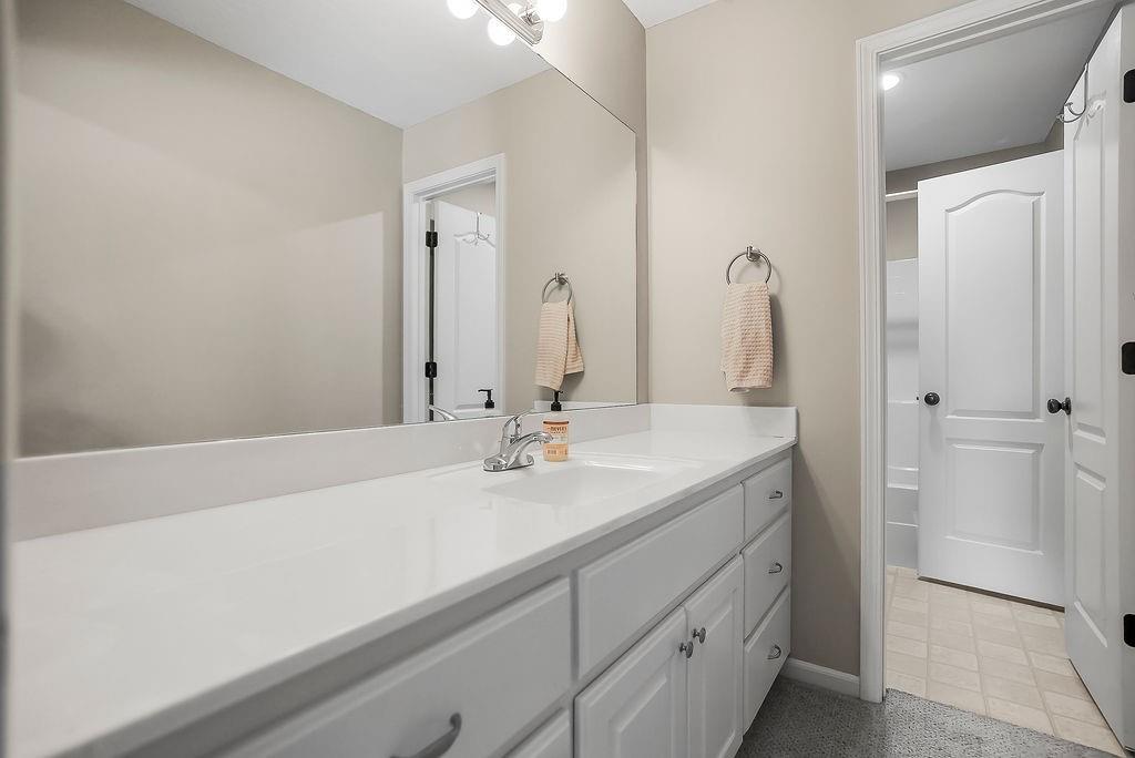 10877 South Barth Road Olathe, KS 66061 - Photo 26 of 49