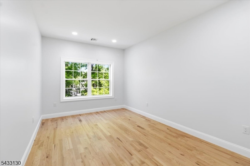 28 King George Road Warren, NJ 07059 - Photo 23 of 39